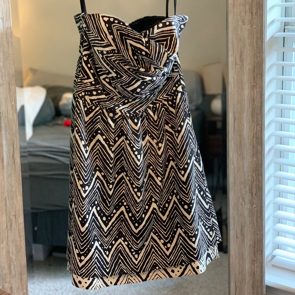 Strapless dress